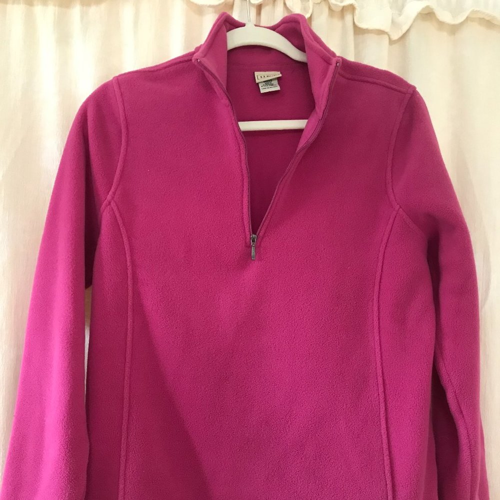 Woman's LL Bean 1/4 Zip Magenta Fleece, Size Small
